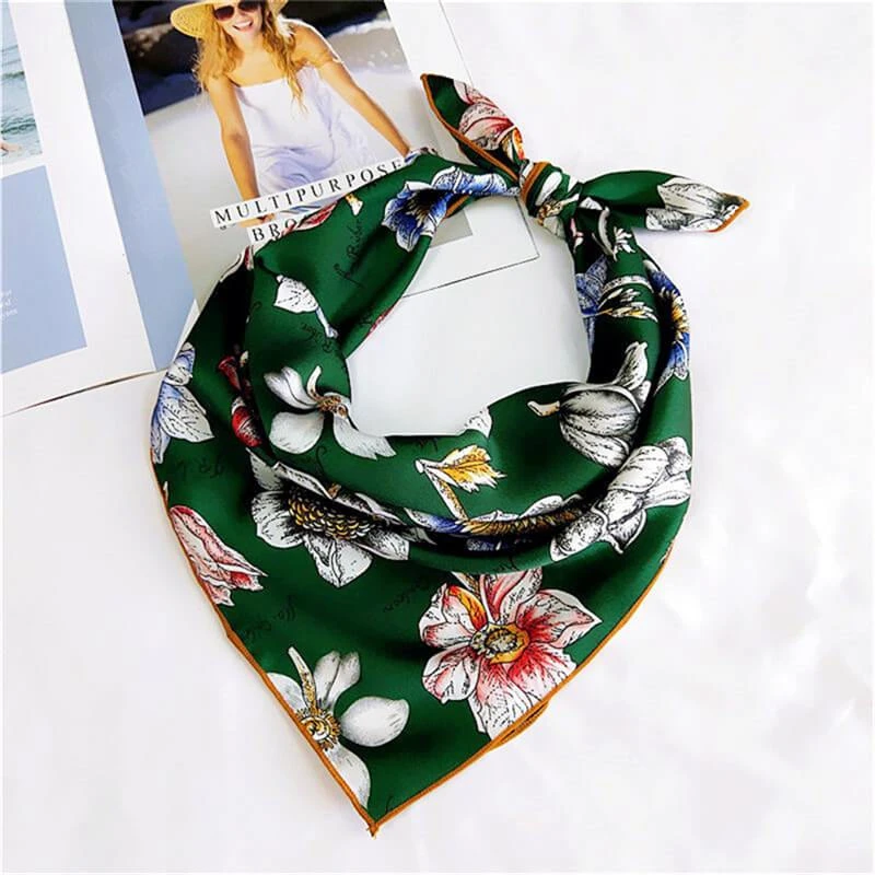 Bandana Selene | RoyalBandana 2 Bandana Selene | RoyalBandana – Image 2