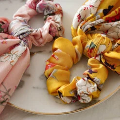 Chouchou Foulard Jaune | RoyalBandana -RoyalBandana Shop chouchou foulard jaune tissu